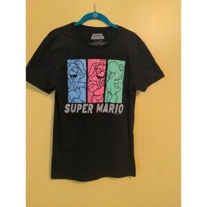 Mad Engine Men's T-Shirt Sz Small Super Mario Luigi Yoshi Block Retro Video Game